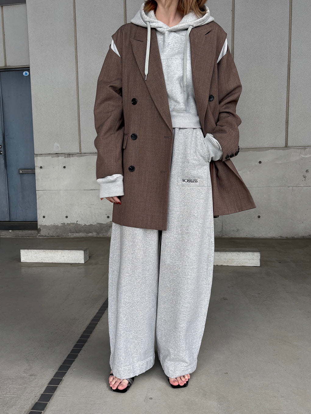 SHOULDER SLIT TAILORED JACKET