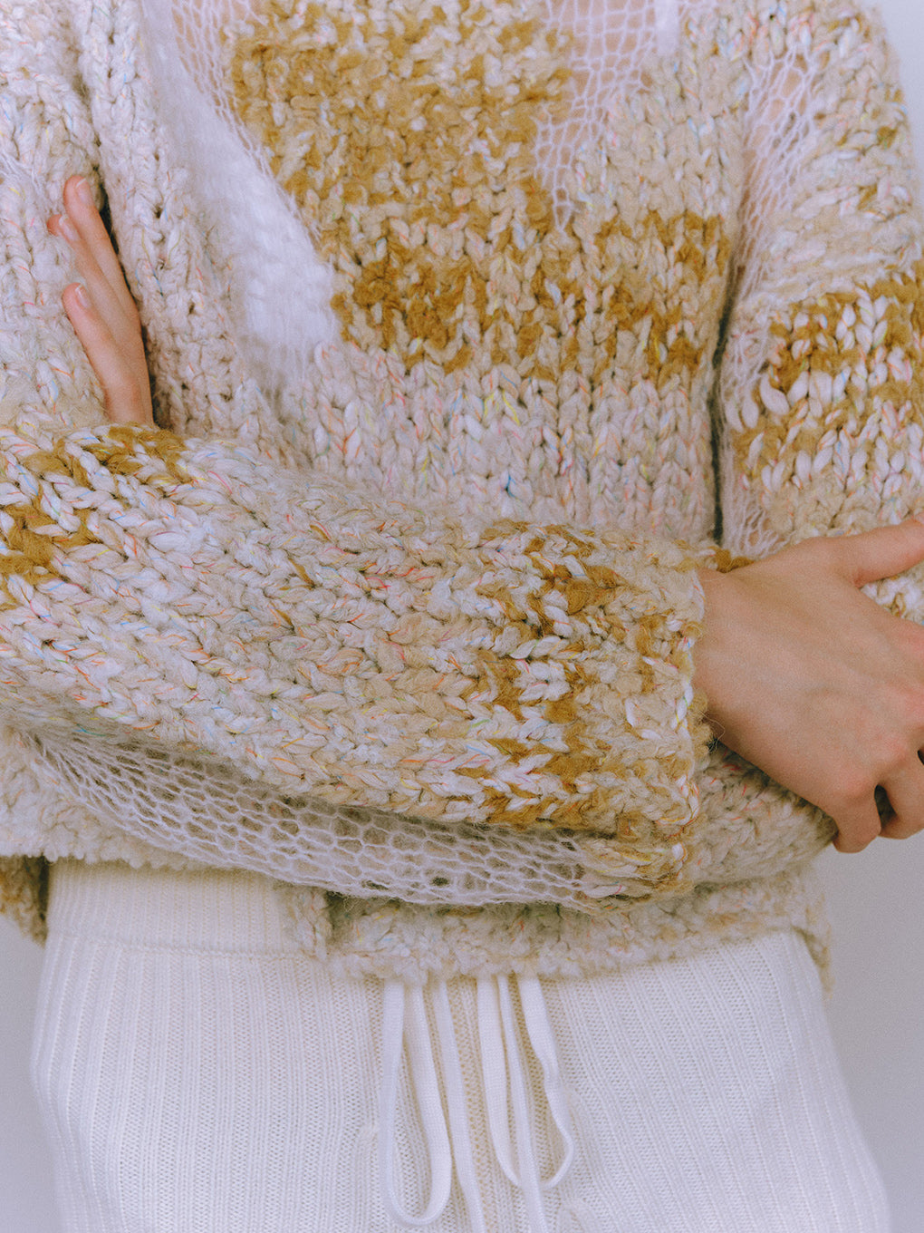 MIX YARN INTARSIA KNIT